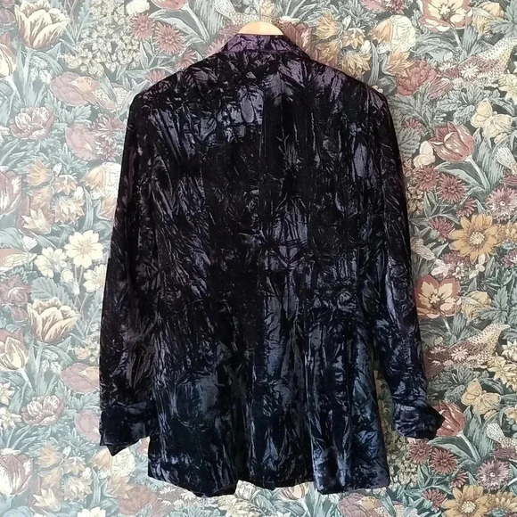 🇨🇦 90s Vintage Le Château Black Velvet Jacket With Engraved Buttons Small - Picture 2 of 5